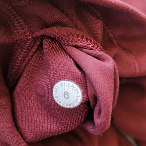 Lululemon Align - Mulled Wine - Picture 5 of 5